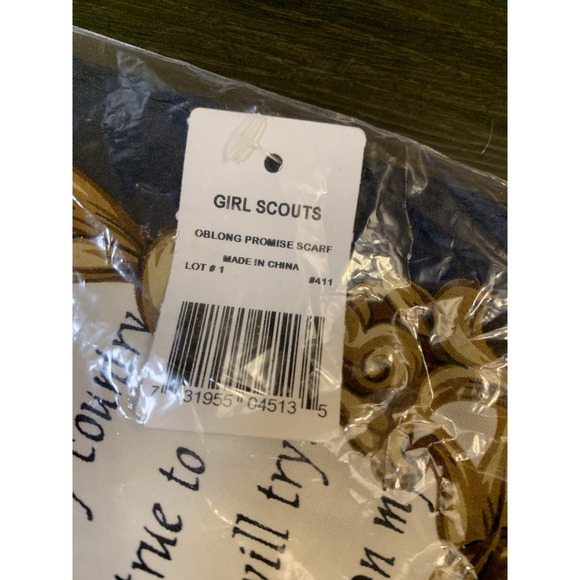 Girl Scouts Official Promise Pledge Silk Scarf 14x66" Oblong Long *New* - Picture 5 of 6